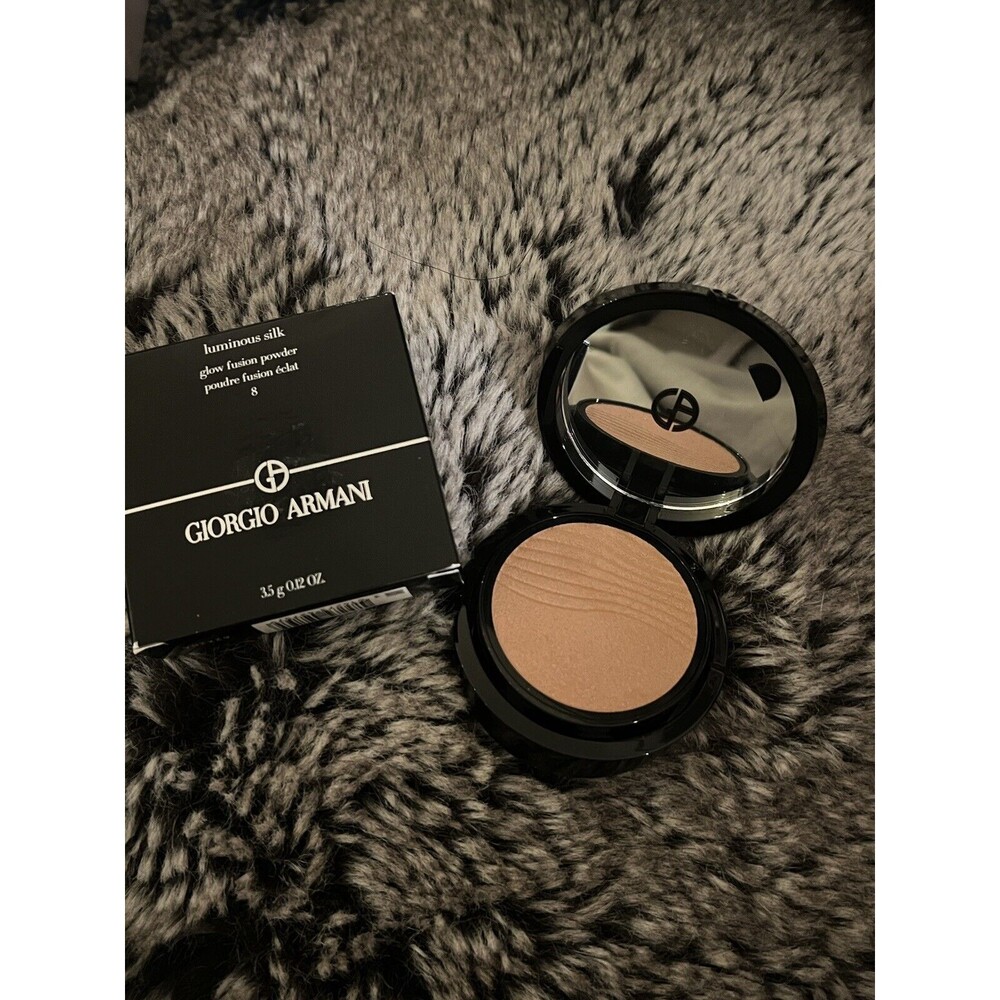 Giorgio Armani Luminous Silk Glow Fusion Powder 3.5G Shade 8